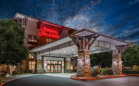 Hampton Inn & Suites Windsor-Sonoma Wine Country